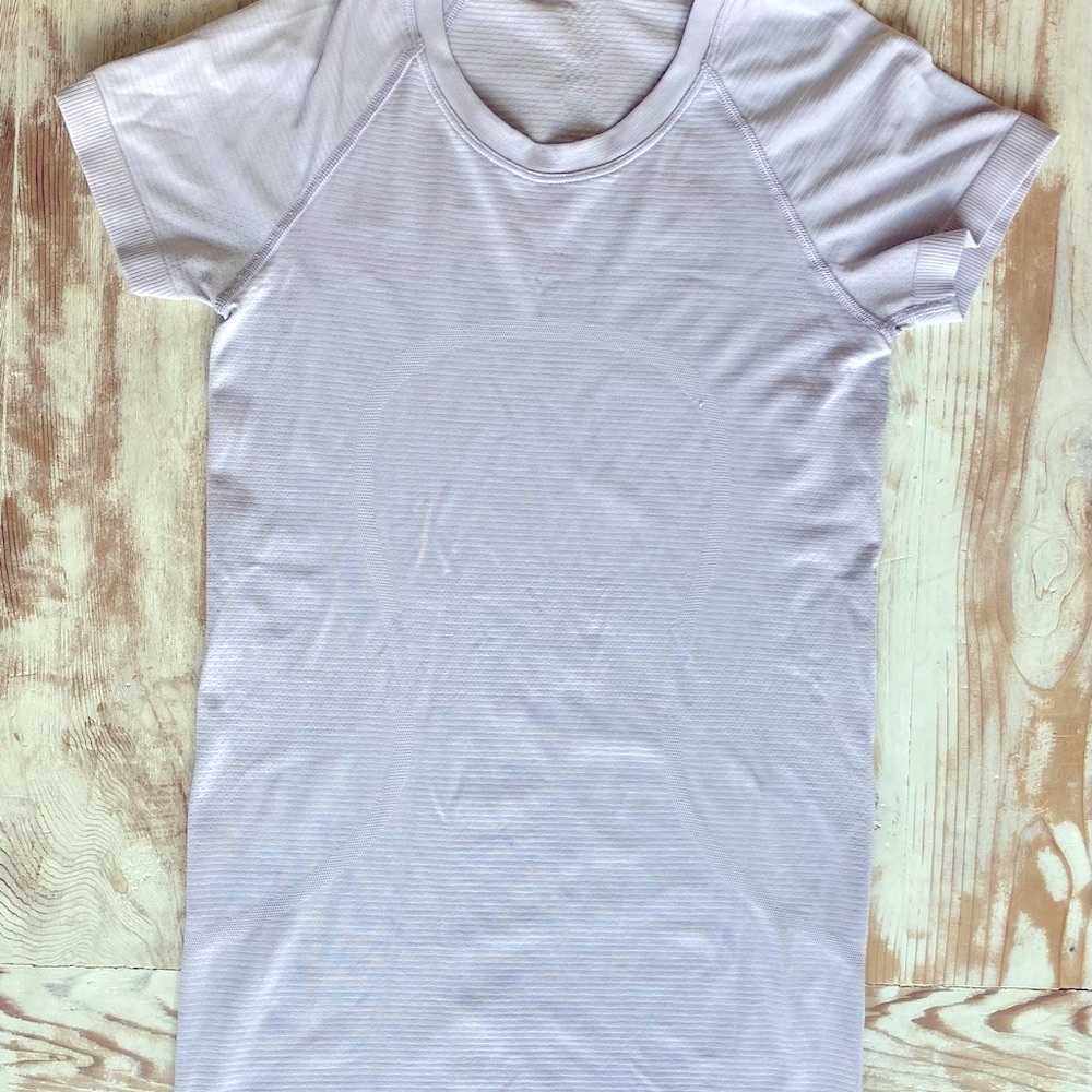 Lululemon Athletica Lavender Swiftly Tech Short Sleeve Shirt